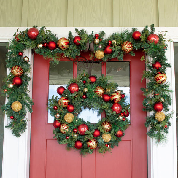 Christmas Classic Red and Gold Wreath | Christmas World