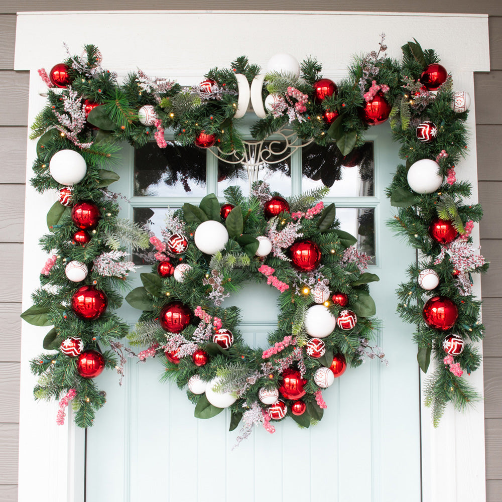 Nordic Red & White Garland - [Pre Lit / Battery Operated]