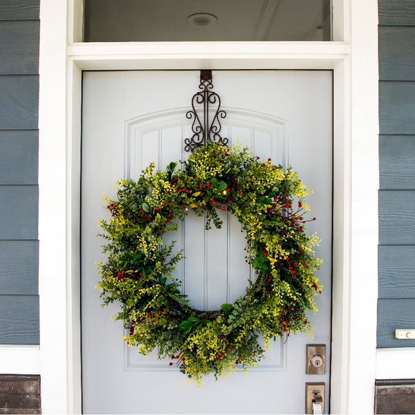 Christmas Boxwood & Berry Decorated Wreath - Village Lighting Company